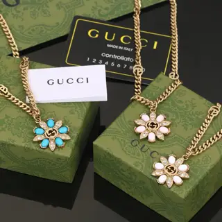 Gucci Double G Necklace As the brand’s iconic element