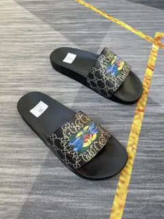 Gucci couple flip flops