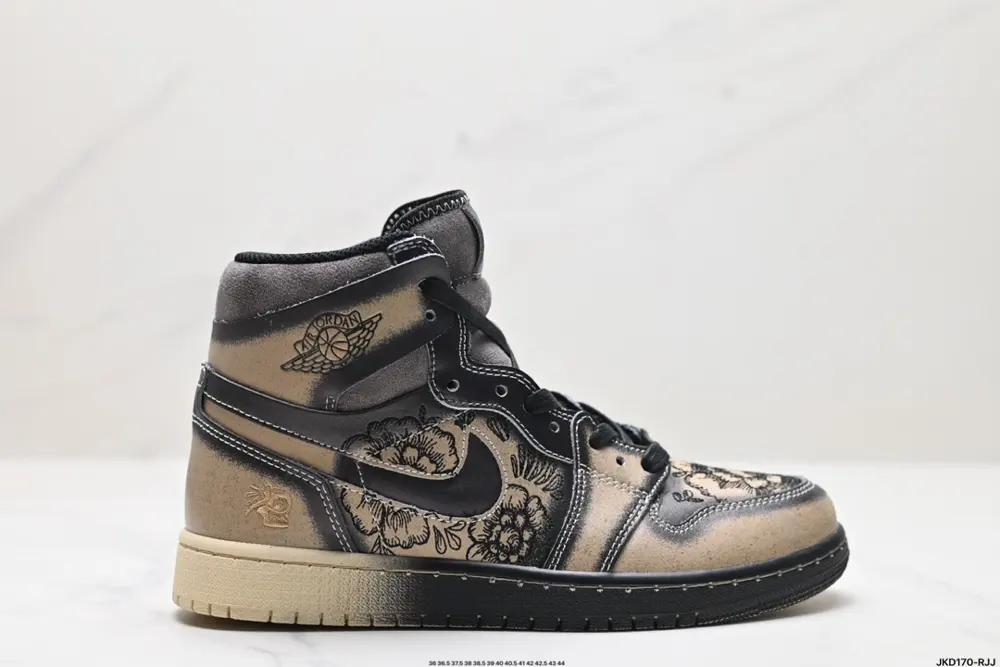Nike AIR JORDAN 1 Sneakers FQ8155-010