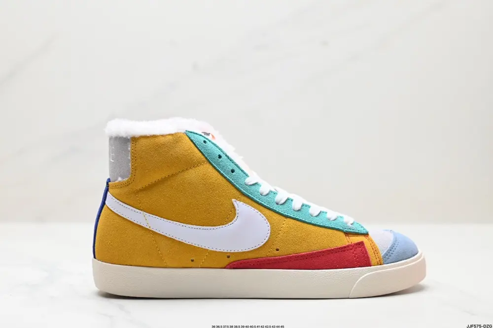 Nike Blazer Mid’77 SUEDE Sneakers CT0715-200