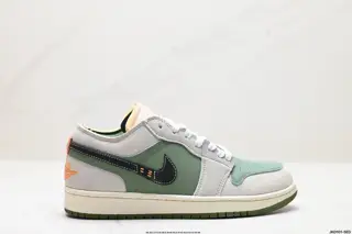 Nike Air Jordan 1 Low Sneakers CZ0775-133