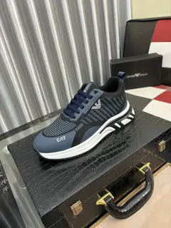 Armani casual shoes This model is the official flagshi:1 quality