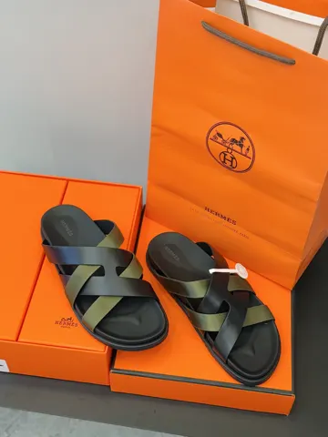Hermès Men’s Kazimir Slippers