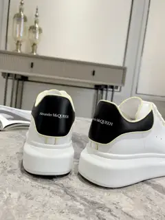Alexander McQueen classic star hit all-match white shoes
