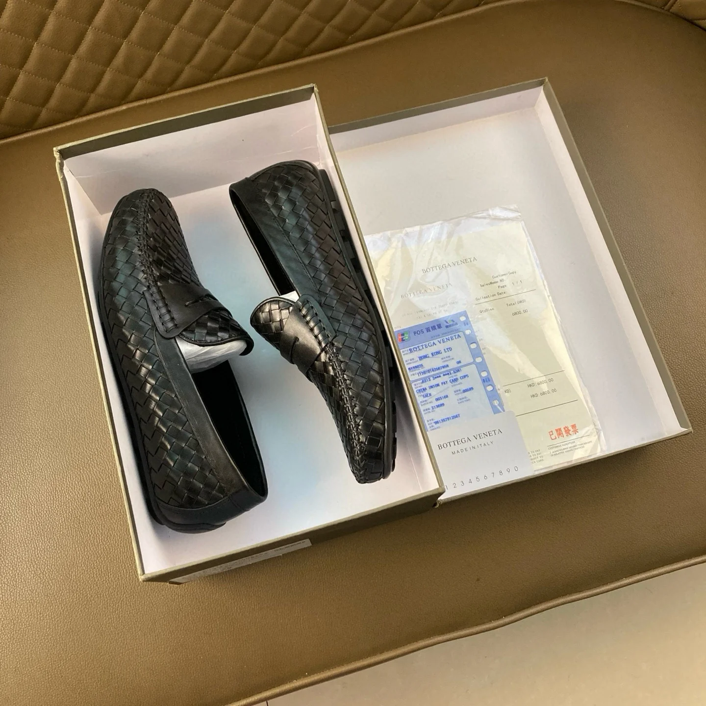 BOTTEGA VENETA loafers. The upper