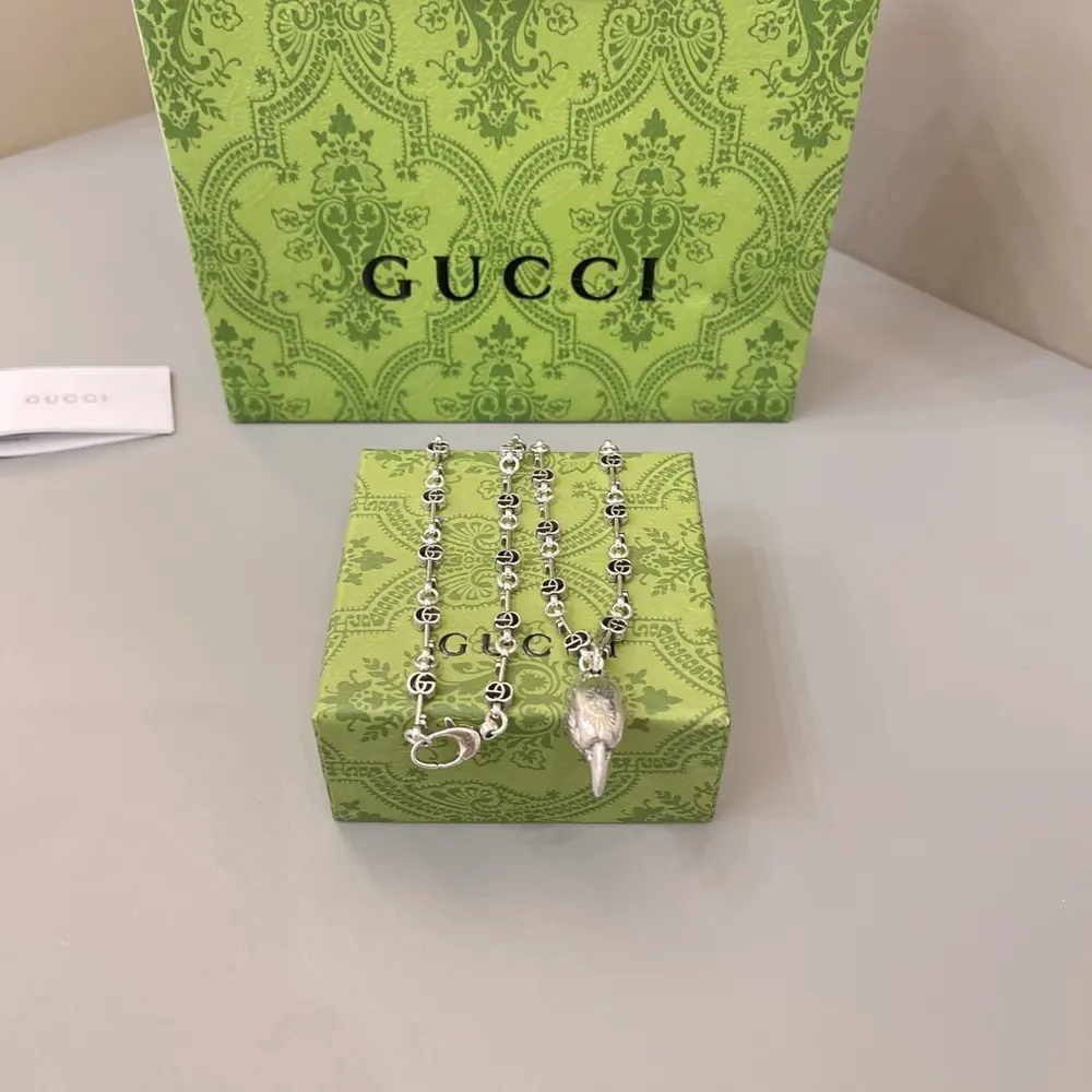 Gucci necklace
