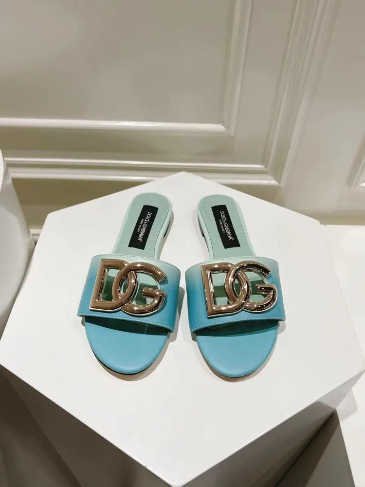 Dolce & Gabbana slippers