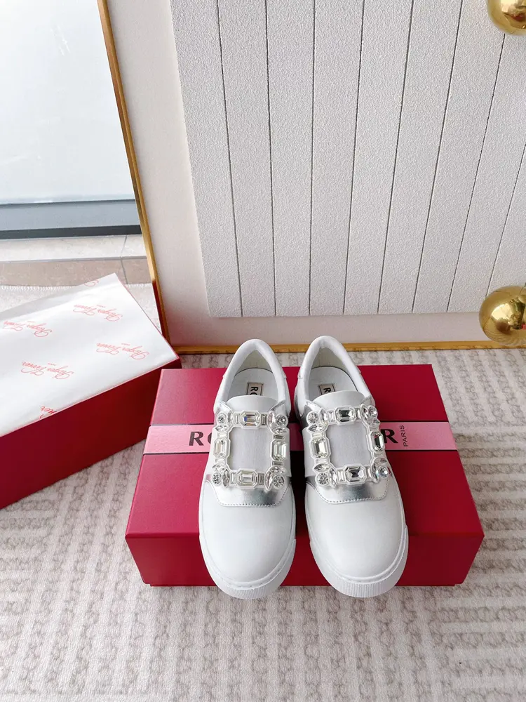 Roger Vivier RV square buckle white shoes
