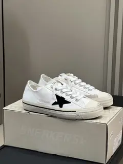 Golden Goose dirty shoes are all classic styles
