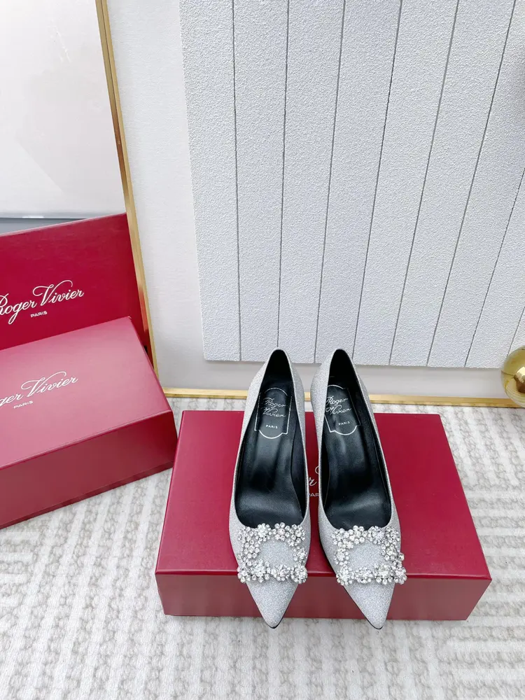 Roger Vivier Wedding Shoes Diamond Series High Heels Each diamond buckle is hand-inlaid