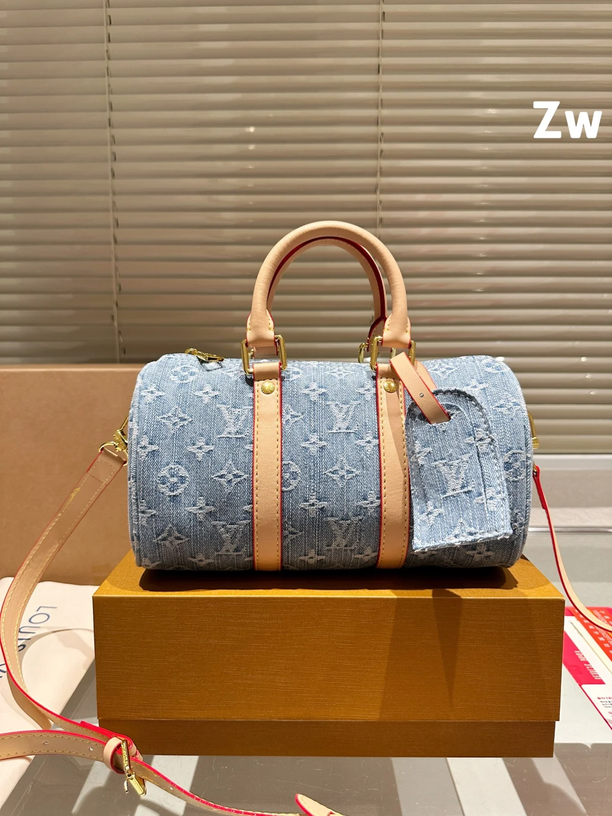 Louis Vuitton Speedy