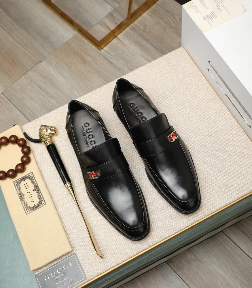 Gucci official website dress shoes Italy imported cowhide + top imported water-dyed cowhide