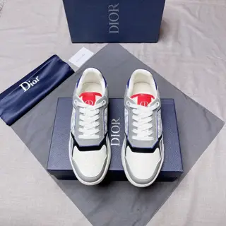 Dior New Products in the Gang Series [Continue Dior’s classic style