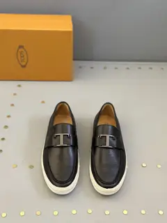 Tod’s Tod’s Men’s Leather Slippers