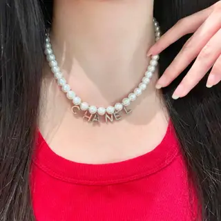 Chanel vintage necklace