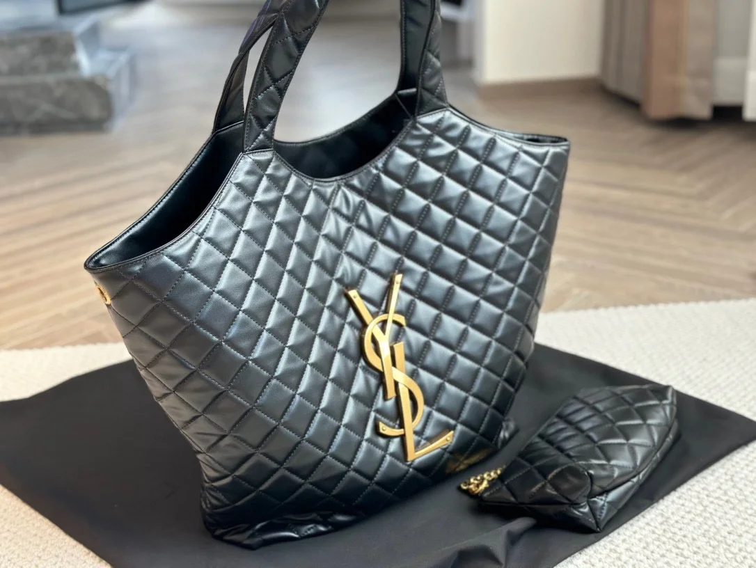 Yves Saint Laurent Bag