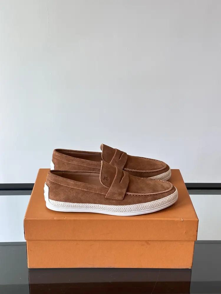 Tod’s Tod’s Men’s Loafers This loafer