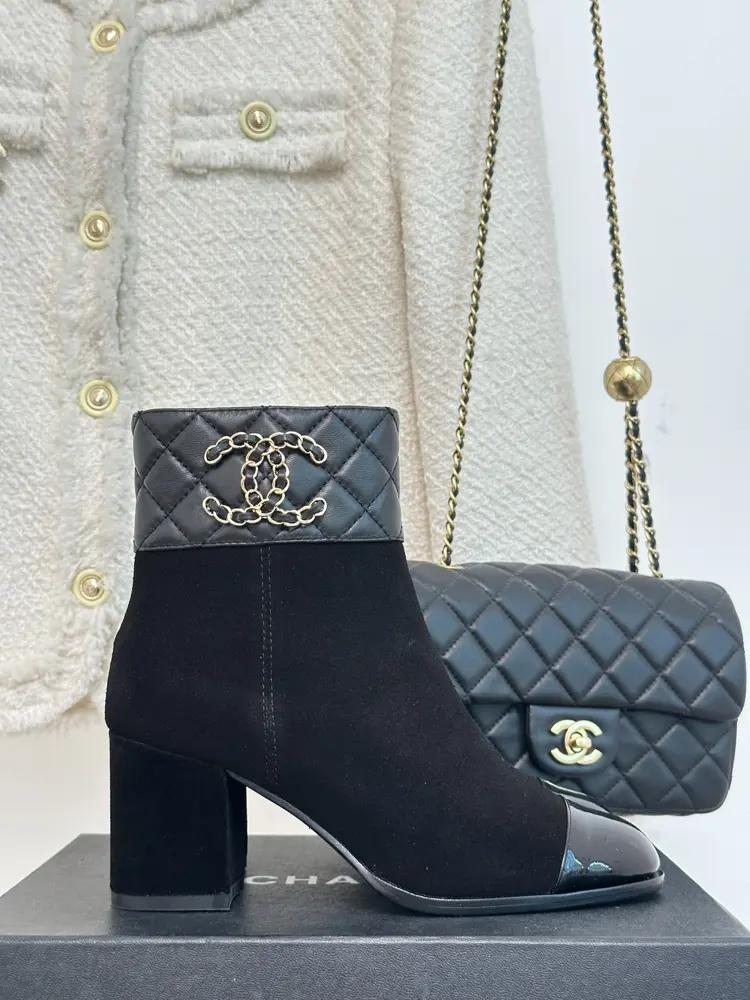 Chanel Paris catwalk diamond block heel boots series