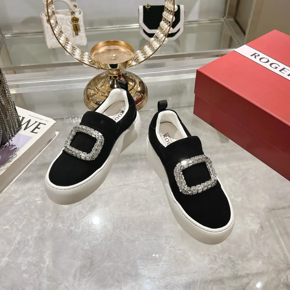 Roger Vivier new Viv Golf diamond buckle thick-soled white shoes