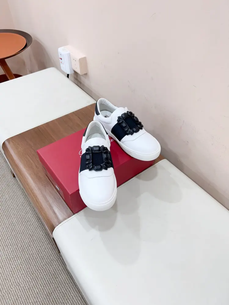 Roger Vivier RV square buckle white shoes