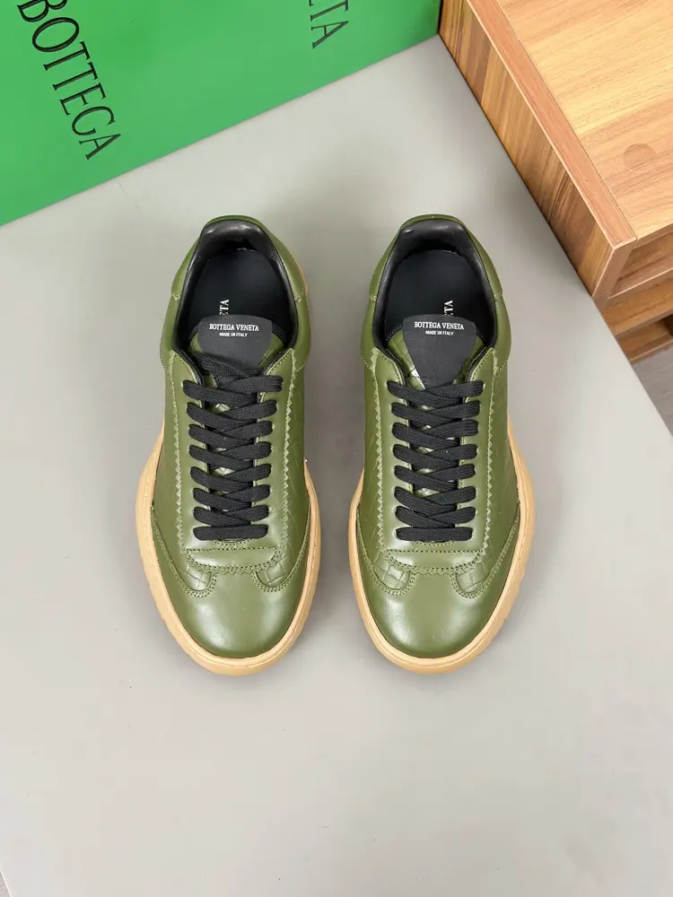 BOTTEGA VENETA upper