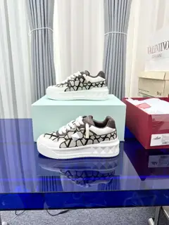 Valentino thick sole unique design