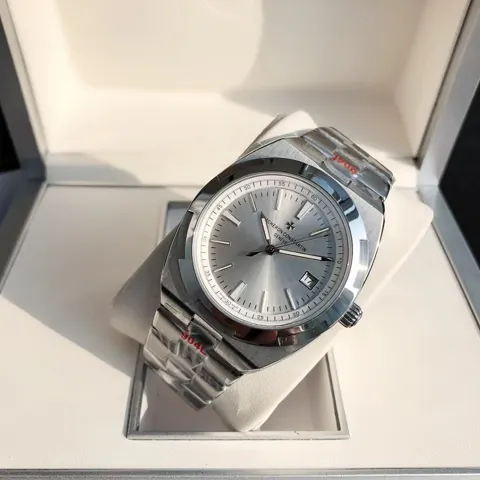 Vacheron Constantin Overseas 4500V