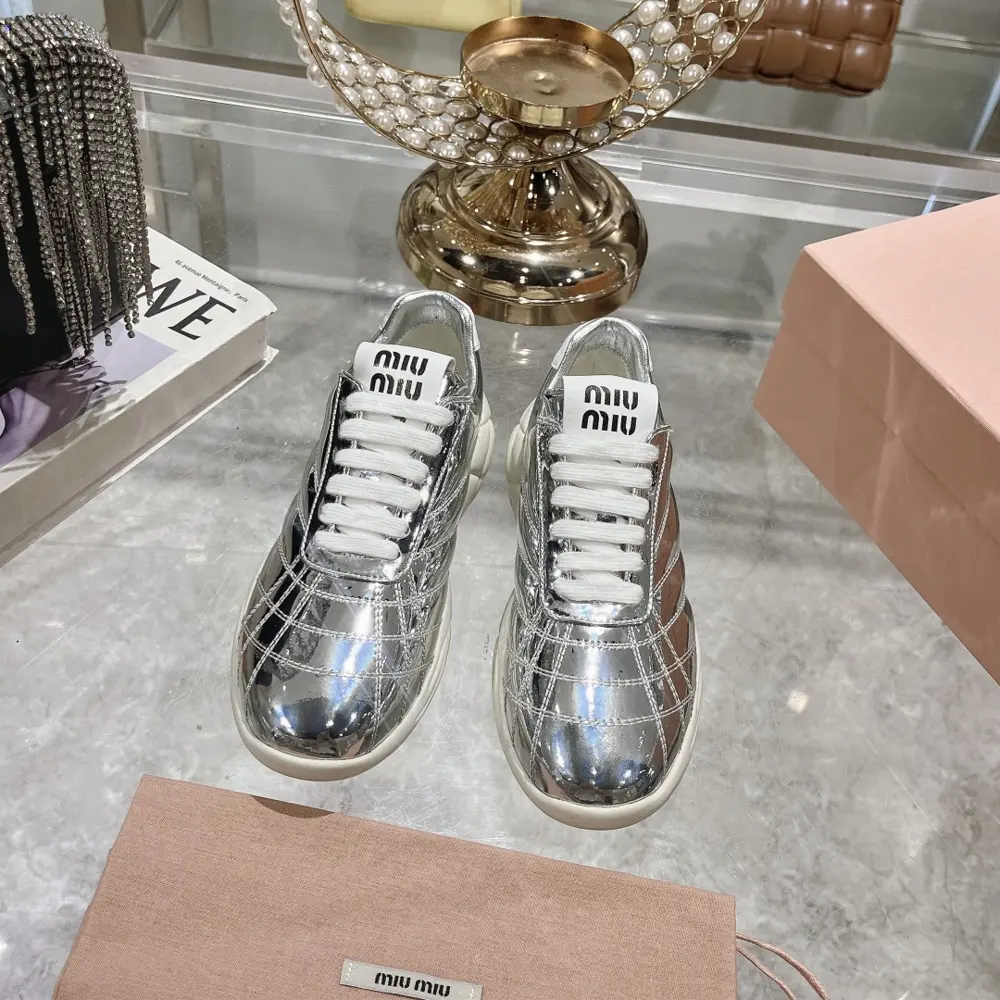 Miu Miu Miu new lace-up casual sneakers