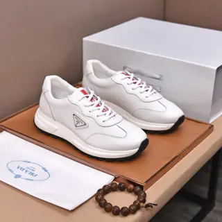 Prada casual sports shoes upper Italian imported calfskin breathable leather lining @