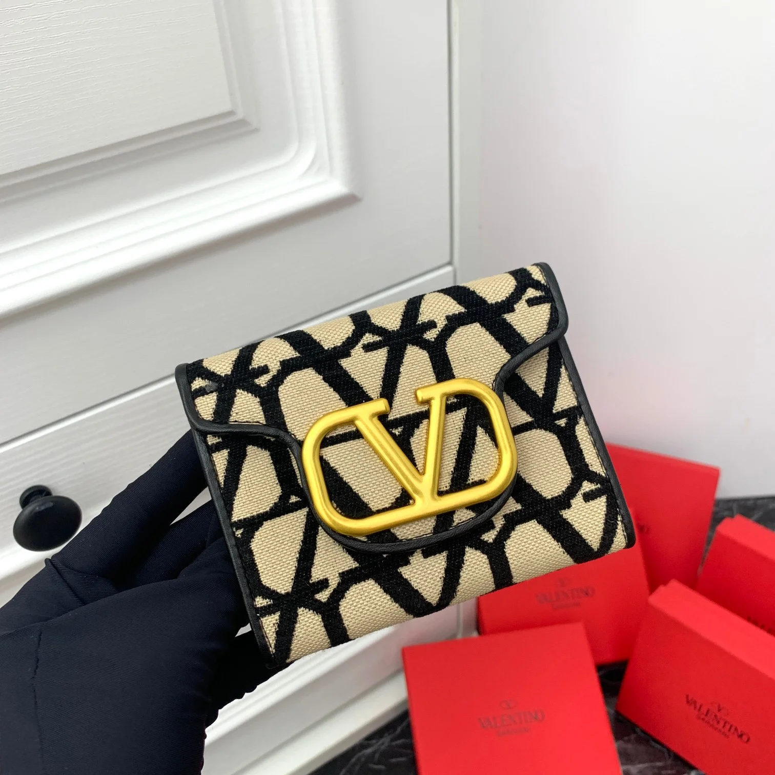Valentino Wallet