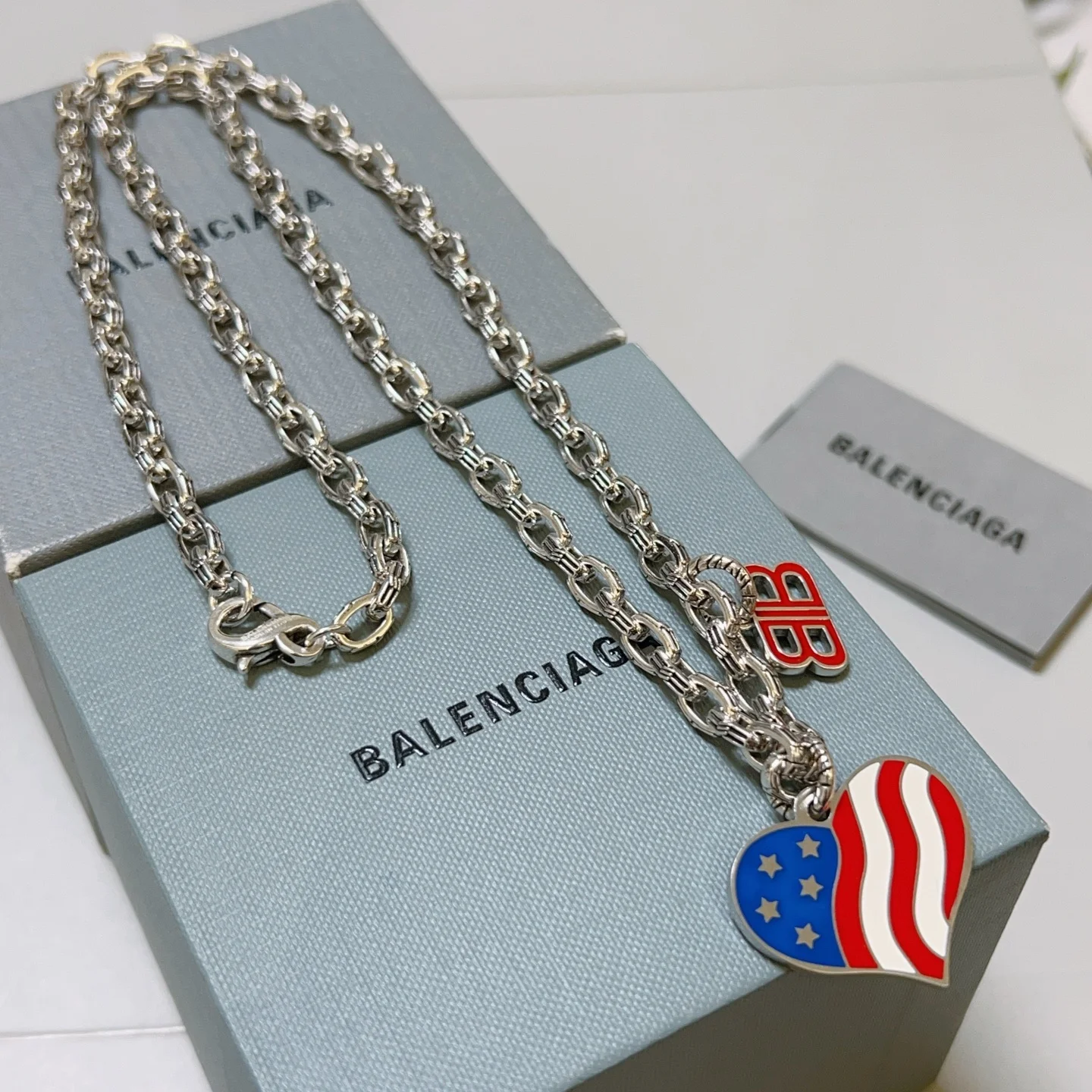Balenciaga new necklace The same as the counter