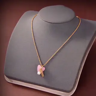 DIOR Heart Necklace The same brass material as the counter
