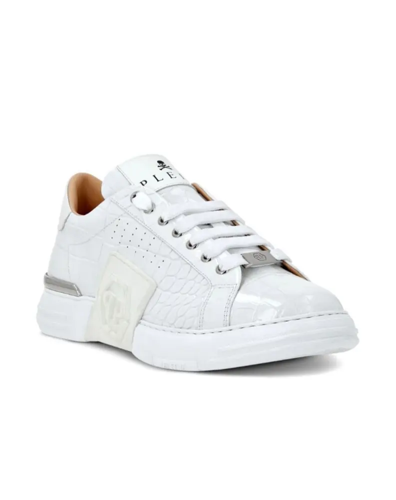 PHILIPP PLEIN elements are used to the fullest