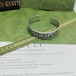 Gucci Beind for love Bracelet