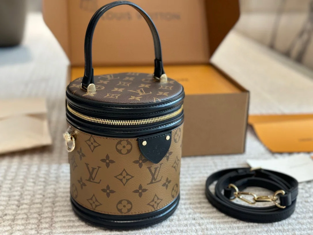 Louis Vuitton Card Holder