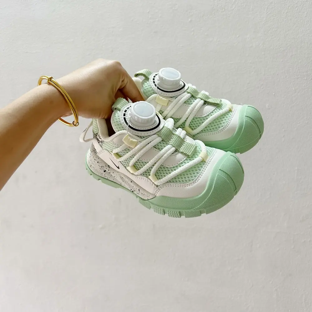 Nike anti-skid tire sole children’s hiking shoes