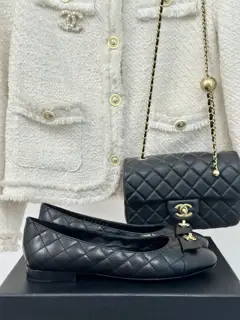 Chanel diamond double C thick heel single shoes