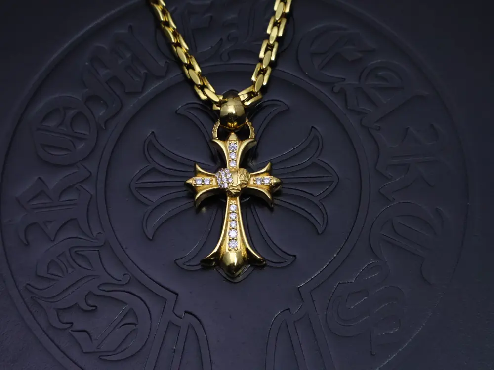 Chrome Hearts Chloro Heart Gold Heart Vine Diamond 22k Necklace