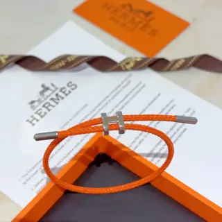 Hermès bracelet is a real test of the craftsmanship of the craftsman. To ensure that the