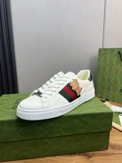Gucci classic popular white shoes