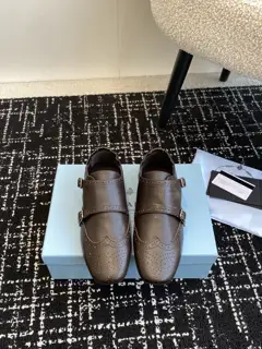 Prada catwalk retro double buckle half slipper loafers hot sale