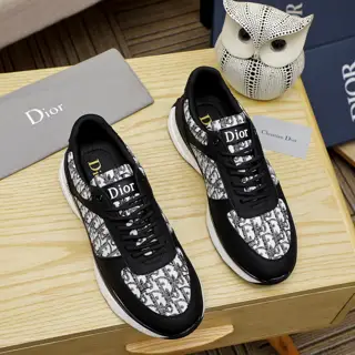 Dior counter simultaneous sale