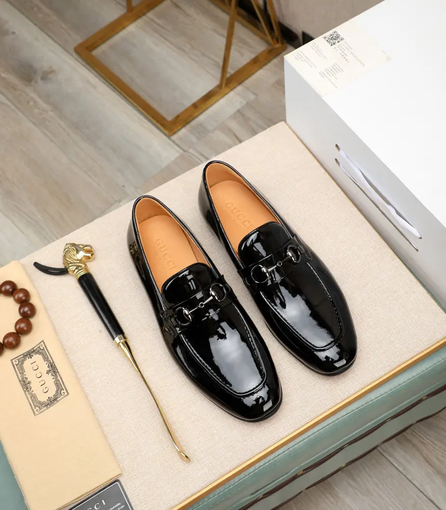 Gucci formal shoes Italy Imported cowhide + top imported water-dyed cowhide lining Finely