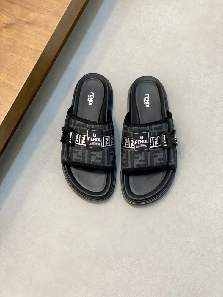 Fendi slippers and sandals are out How can we miss the blessing of the little monsters this