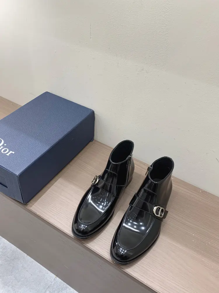 Dior men’s high-end ankle boots