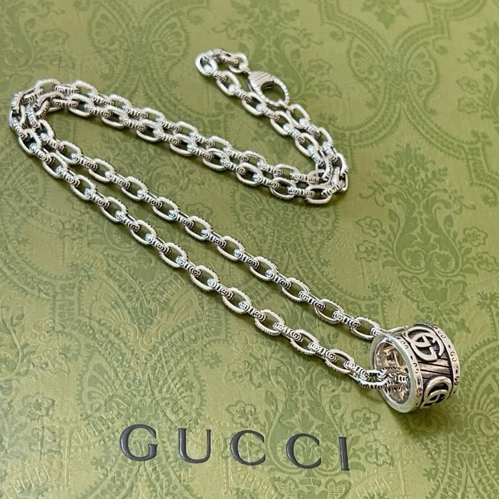 The latest Gucci necklace with a higher-end chain