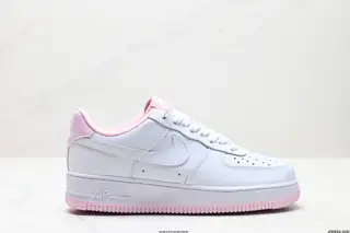 NIKE AIR FORCE 1’07 Sneakers DA8481-100