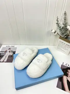 Prada Autumn and Winter Furry Slippers Series