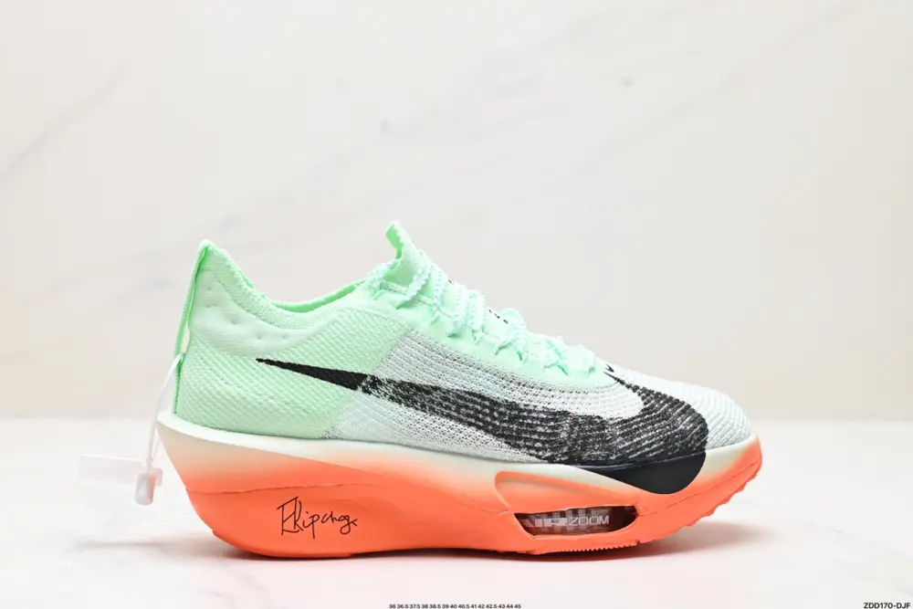 New product release Nike Air Zoom Alphafly NEXT% adopts the overall design language of the FD8356-100