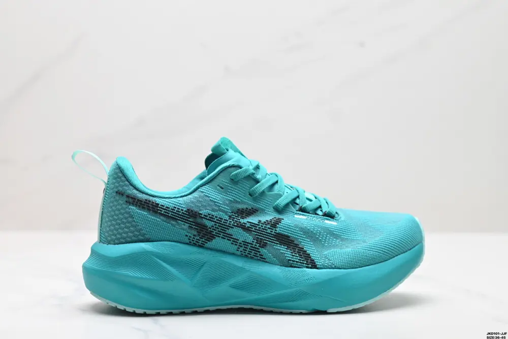 ASICS Novablast 5 lightweight and comfortable fabric shock-absorbing 10118974-400